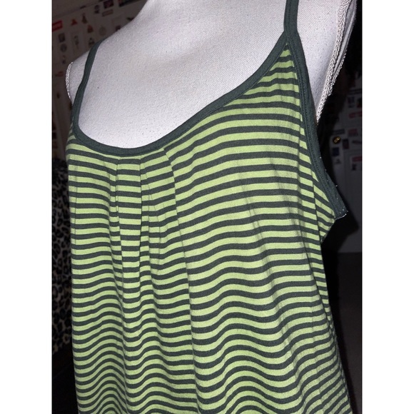Women’s Green Striped New York & Co. Comfort Zone Tank Top 💚 - Picture 9 of 17